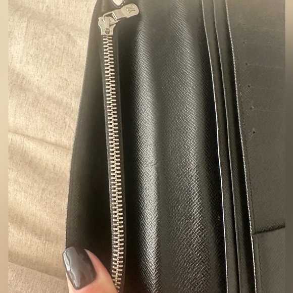 Louis Vuitton Damier Graphite Brazza Wallet - Picture 6 of 10